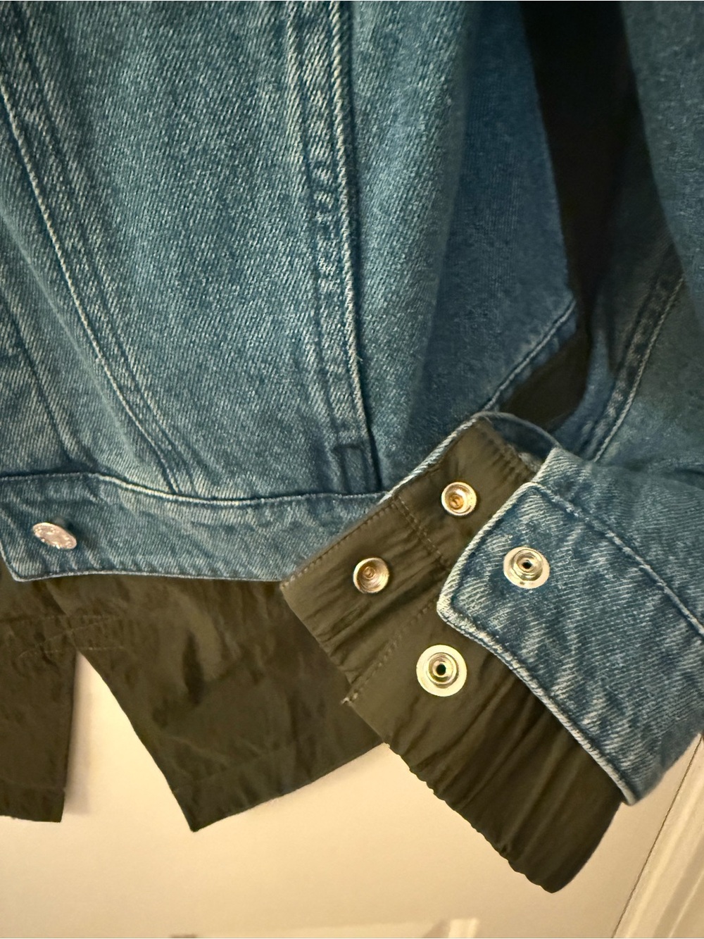 Veronica Beard Blue Denim Jacket with Olive Hood - Picture 2 of 4